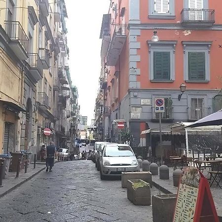 Casa Di Susy Bed & Breakfast Наполи Екстериор снимка